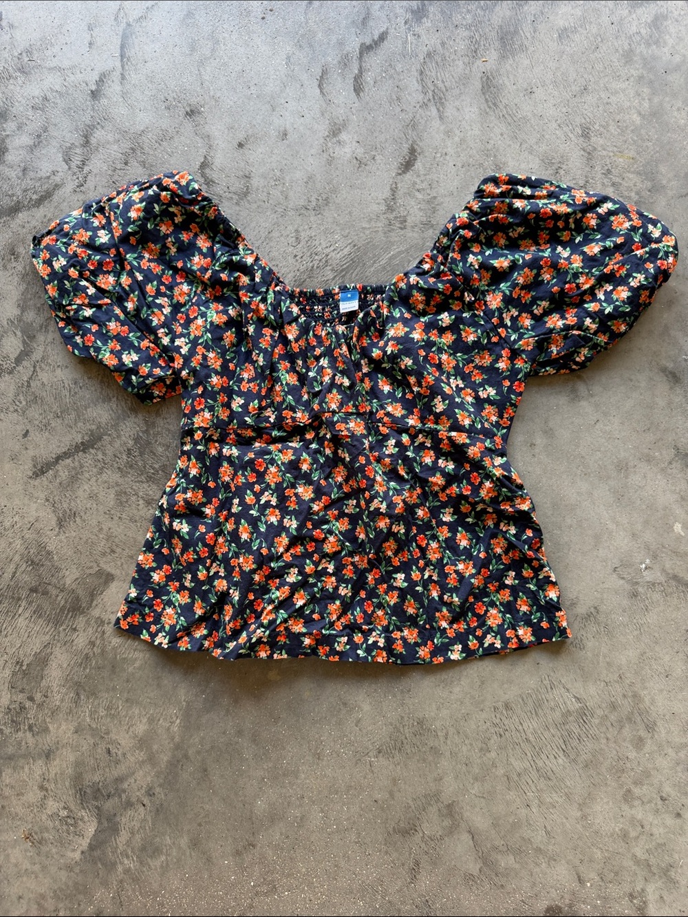 Floral Puff-Sleeve Peasant Top